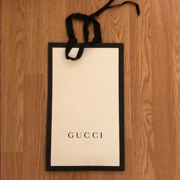 Gucci median size paper shopping bag - Picture 2 of 2